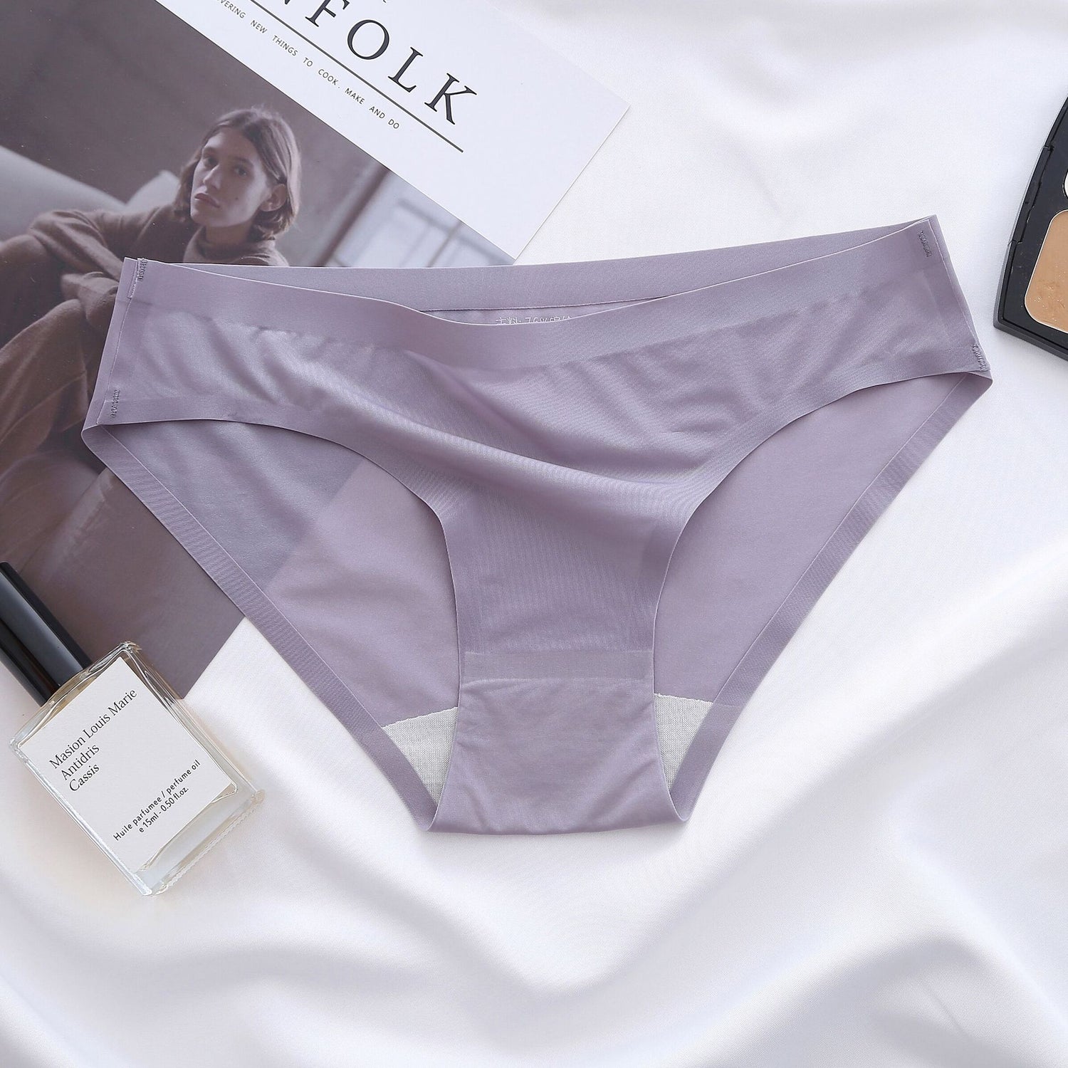Breathable Seamless Ultra-Thin Ice Silk Panties